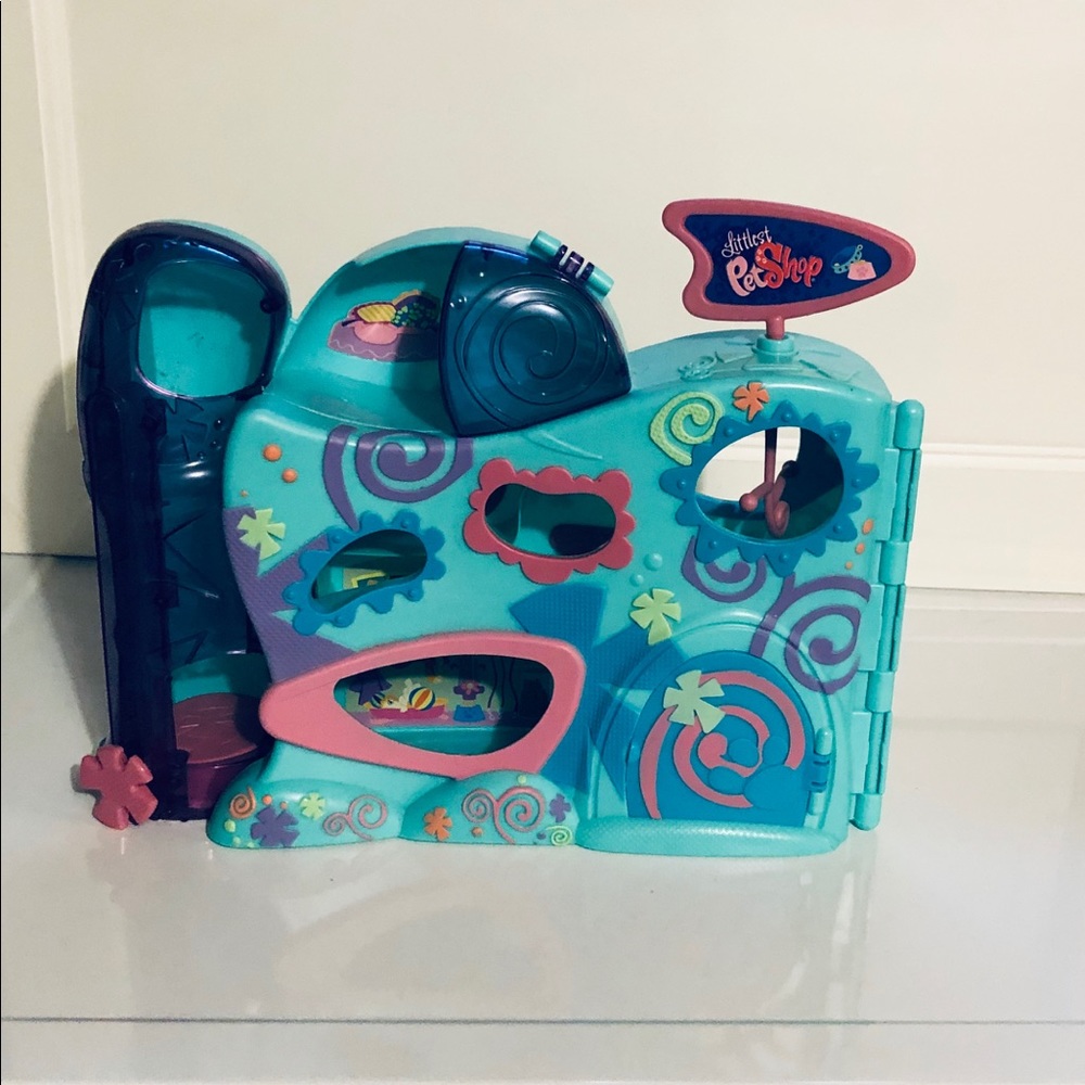 Littlest Pet Shop Playhouse
